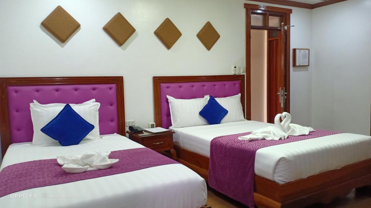 Cln Boutique Hotel Таклобан Екстериор снимка