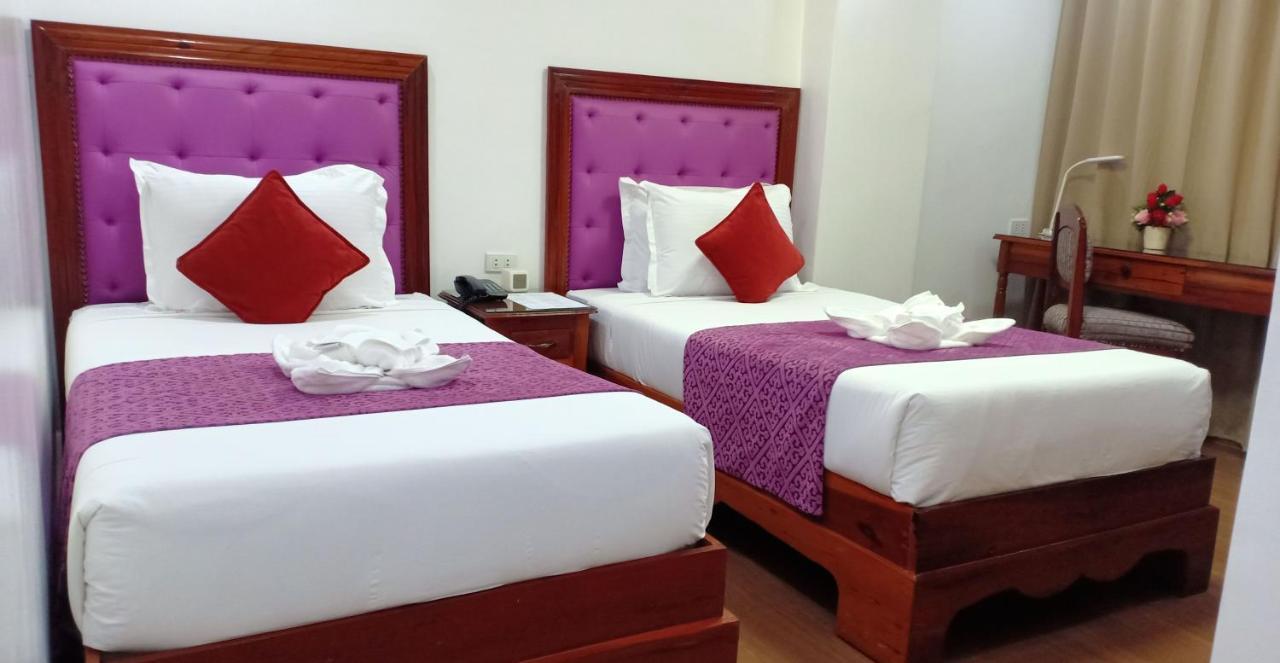 Cln Boutique Hotel Таклобан Екстериор снимка