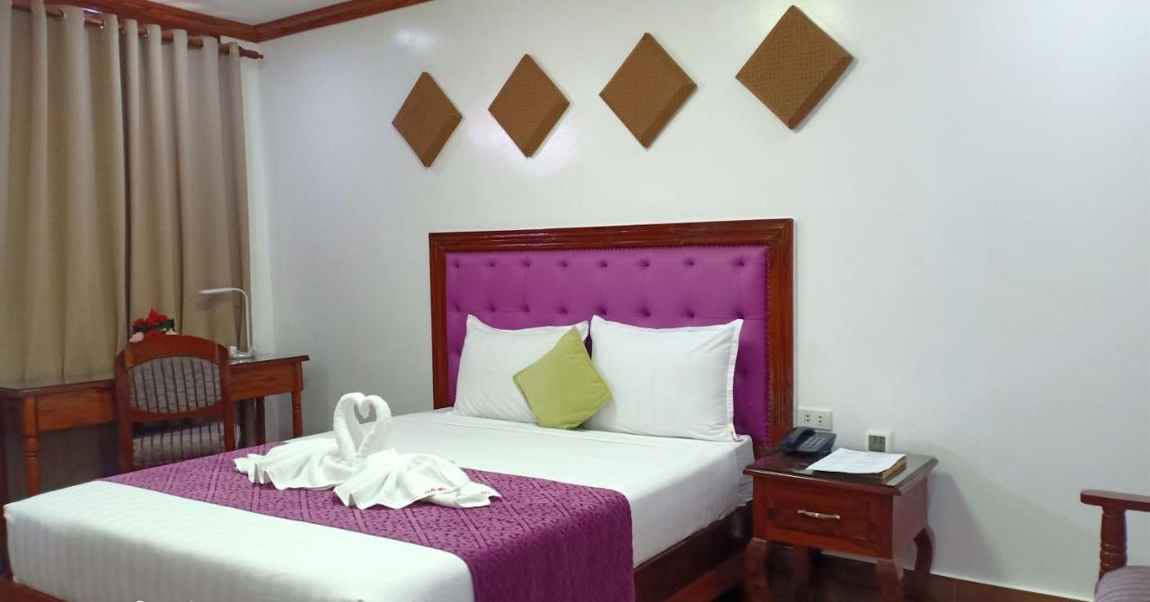 Cln Boutique Hotel Таклобан Екстериор снимка