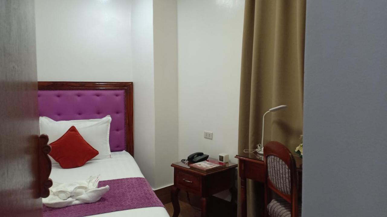 Cln Boutique Hotel Таклобан Екстериор снимка