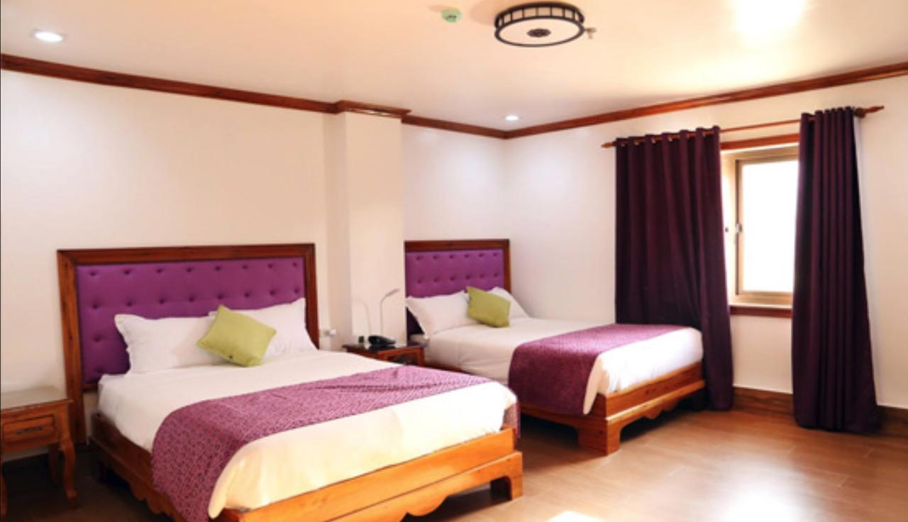 Cln Boutique Hotel Таклобан Екстериор снимка