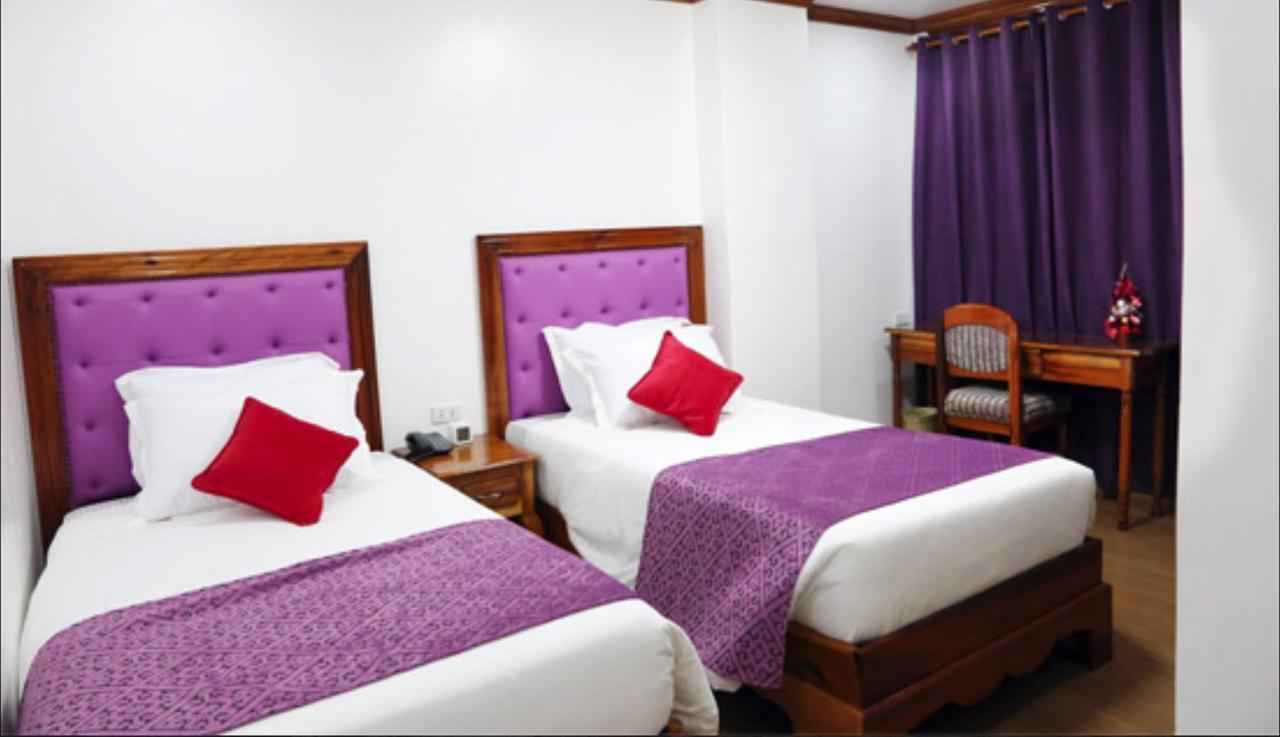 Cln Boutique Hotel Таклобан Екстериор снимка